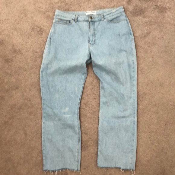 American Apparel Cropped Light Wash Mom Jeans - Picture 3 of 8